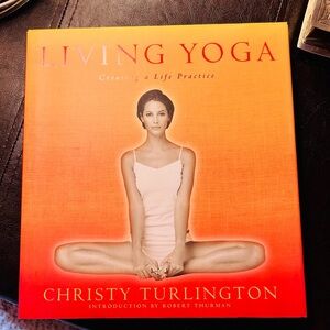 Christy Turlington LIVING YOGA Book